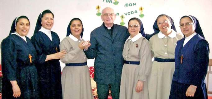 Padre Julián Lorente vive en la memoria de la comunidad lojana – Radio Luz  y Vida
